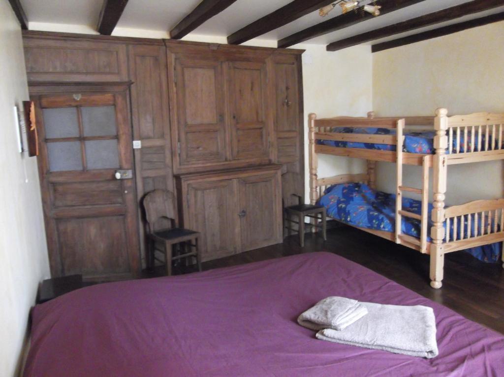 La Ferme Des 3 Suissesses Bed & Breakfast Saint-Paul  Room photo