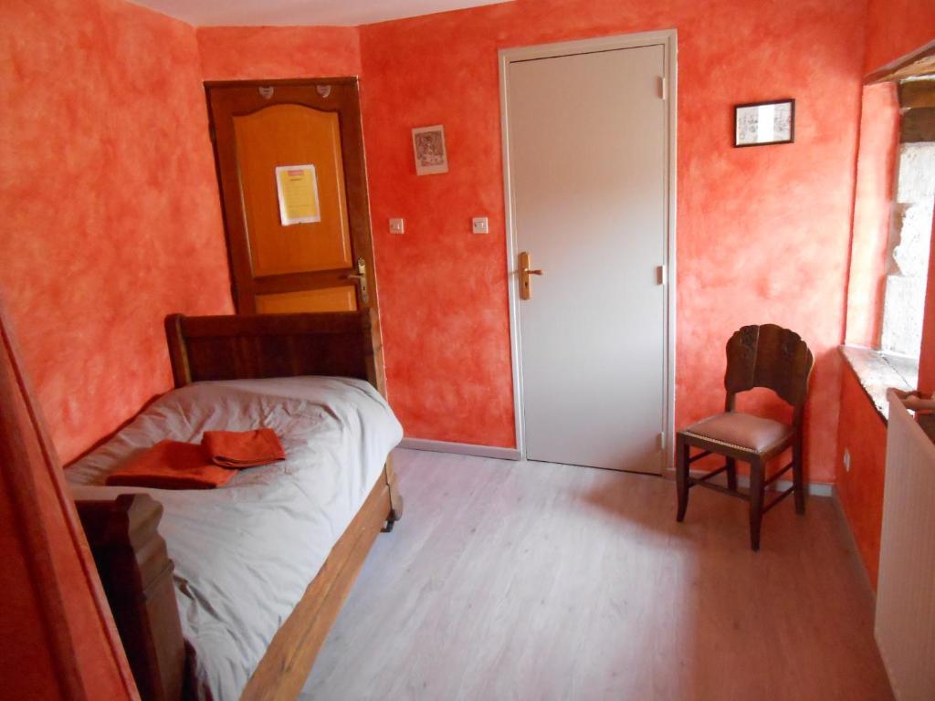 La Ferme Des 3 Suissesses Bed & Breakfast Saint-Paul  Room photo