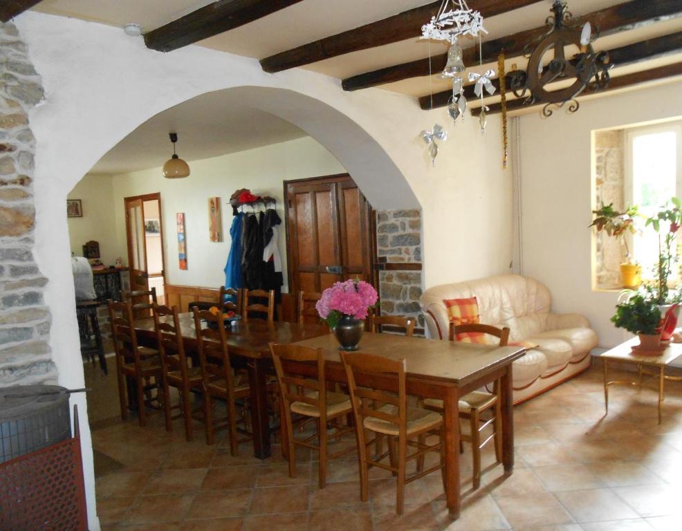 La Ferme Des 3 Suissesses Bed & Breakfast Saint-Paul  Exterior photo
