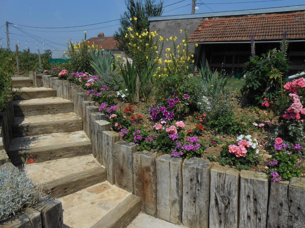 La Ferme Des 3 Suissesses Bed & Breakfast Saint-Paul  Exterior photo
